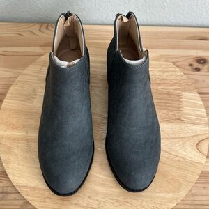 Journee Collection Womens Livvy Block Heel Booties new